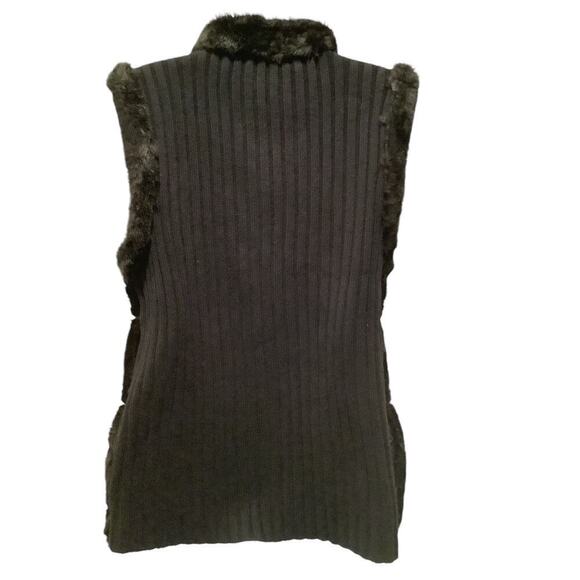 CHICO’S BLACK LABEL BLACK FAUX FUR ZIP FRONT VEST CHICO’S SIZE 2 US M - Picture 5 of 6